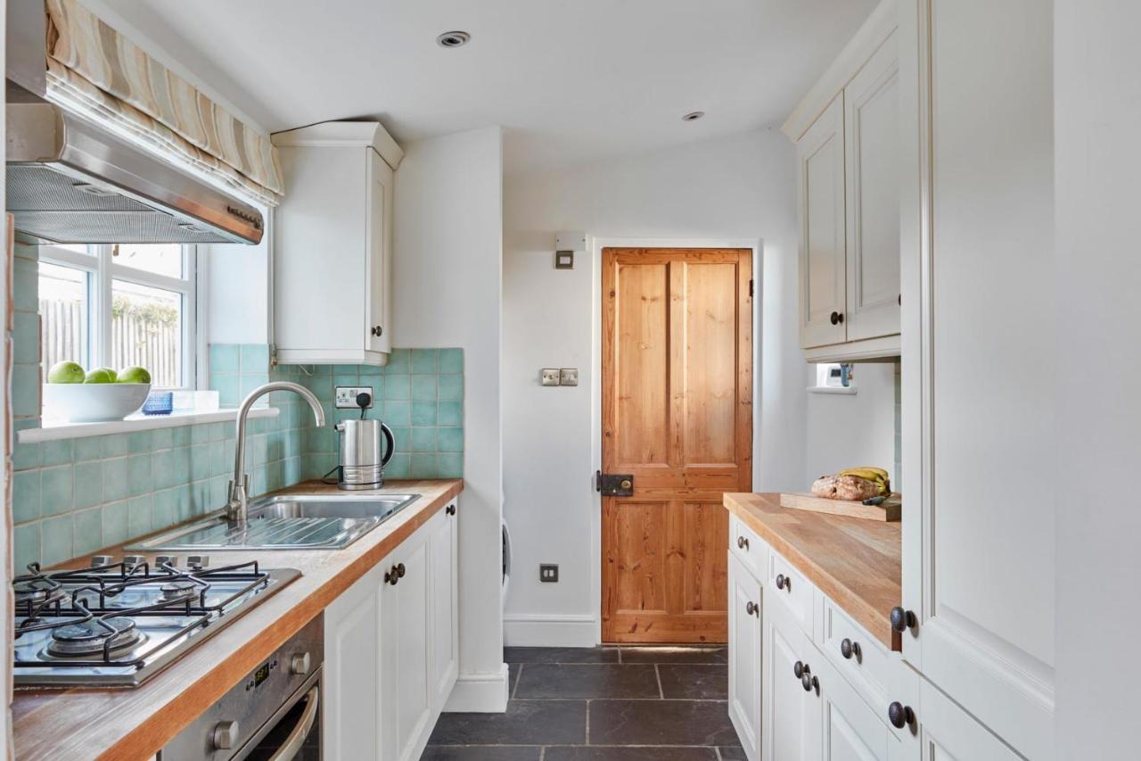 Villa A Cool Coastal Retreat On Kingsdown Beach - The White House Deal Exterior foto