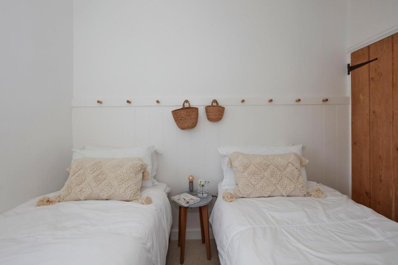 Villa A Cool Coastal Retreat On Kingsdown Beach - The White House Deal Exterior foto