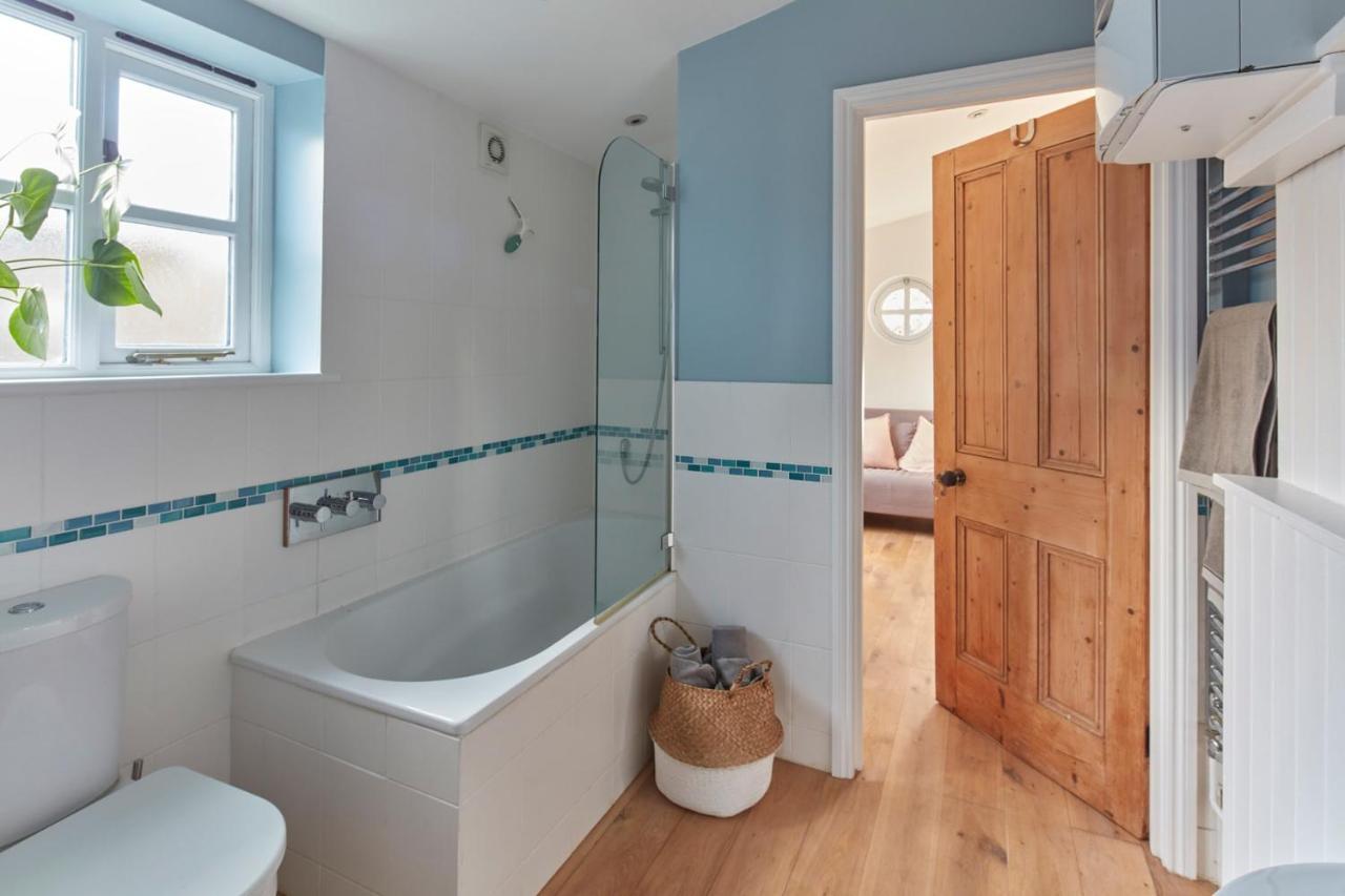 Villa A Cool Coastal Retreat On Kingsdown Beach - The White House Deal Exterior foto